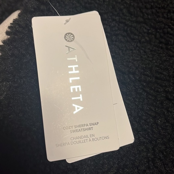 Athleta black cozy Sherpa snap 1/4 snap sweatshirt, small, new - Picture 7 of 14